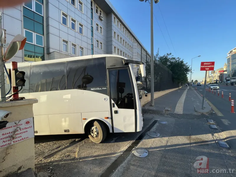 İşte Narin cinayetinde tutuklananların adliye çıkışı! Anne ve ağabey... 13
