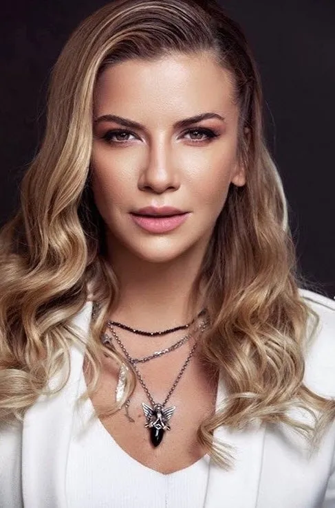 Ivana Sert’e büyük şok! Ortağı imzasını taklit ederek...