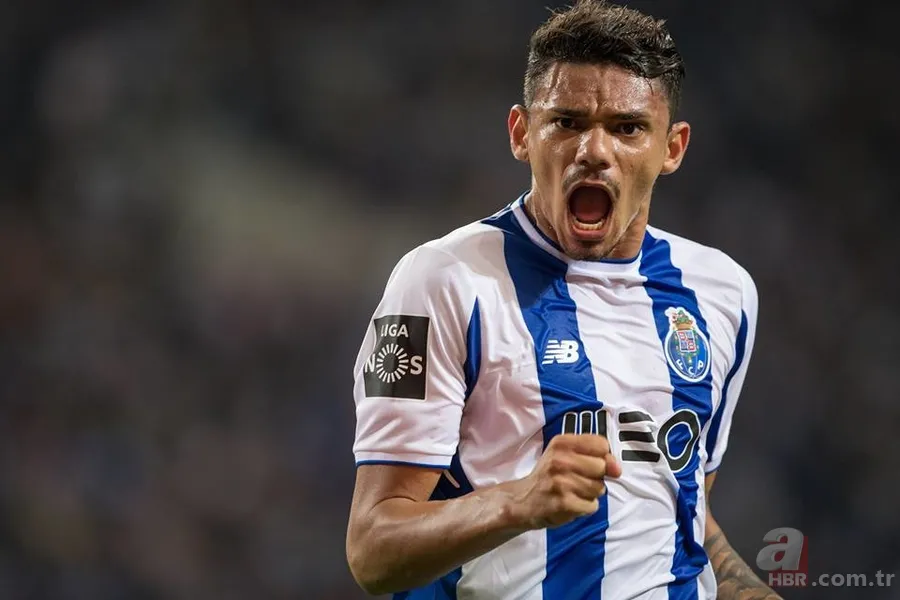 Fenerbahçe'de golcü transferi gelişmesi! Kiralık gelecek 7