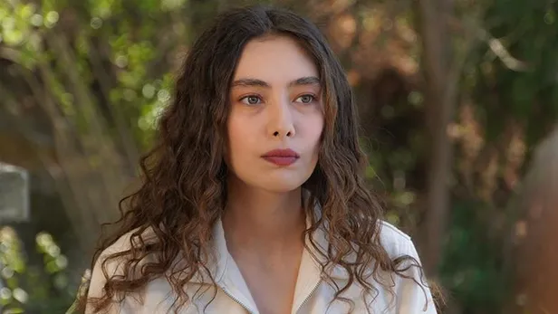 Sefirin Kızı 2. sezon fragmanı nefes kesti! Kendini göz göre göre kurşunların önüne attı...