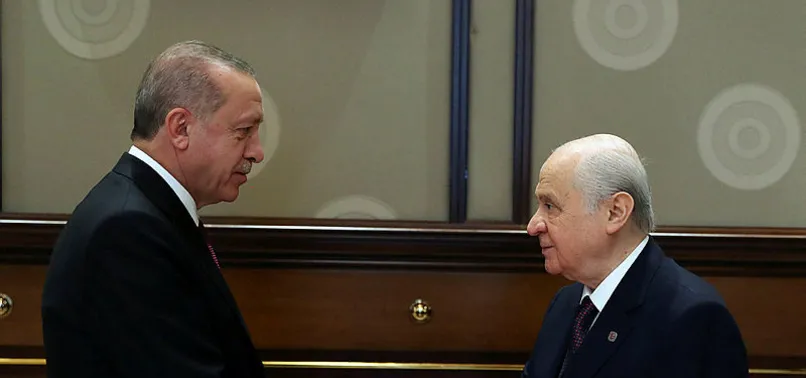 AK Parti'den önemli mesajlar