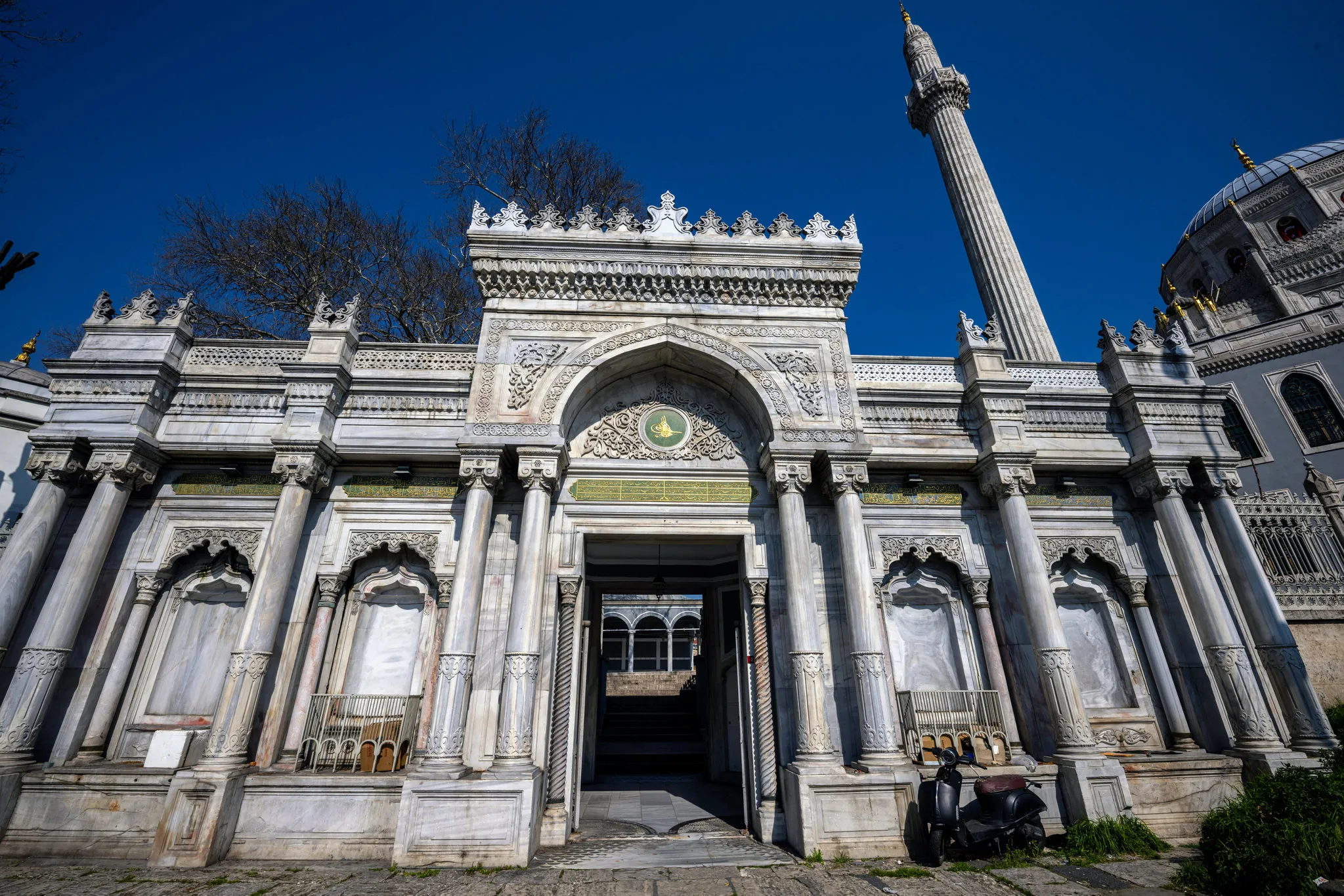 Osmanlı’dan Batı’ya uzanan mimari köprü: Pertevniyal Valide Sultan Camisi