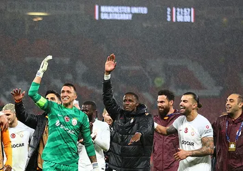 Buruk'tan kadroda sürpriz tercih! Galatasaray - Manchester United maçı muhtemel 11'leri...