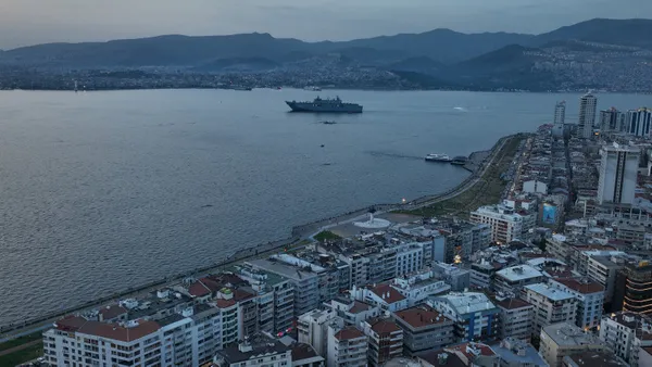 TCG Anadolu’ya İzmir’de yoğun ilgi! 149 bin 865 kişi ziyaret etti