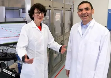 BioNTech'in kullanım süresi uzadı! Uğur Şahin'den yeni varyanta yeni aşı
