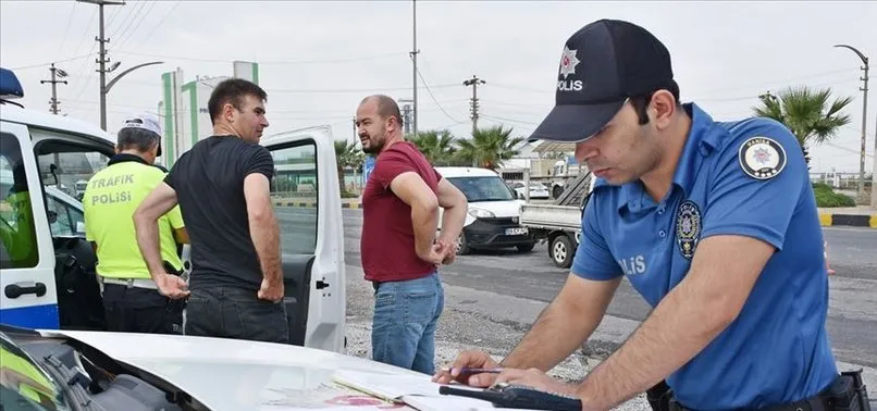 Son dakika: Aracında sigara için 5 bin 63 sürücüye ceza