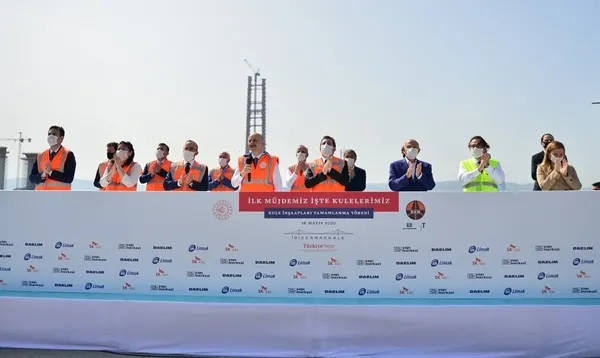 1915 Çanakkale Köprüsü'nün 318 metrelik çelik kuleleri tamamlandı