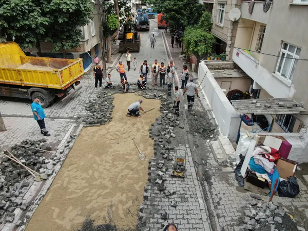 Sel bölgesinde olduğu için eleştiriye maruz kalan AK Parti İstanbul İl Başkanı Kabaktepe’den CHP’li yöneticilere tepki: Siz neden burada değildiniz?