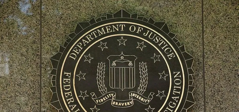 FBI gazetecileri izinsiz dinledi