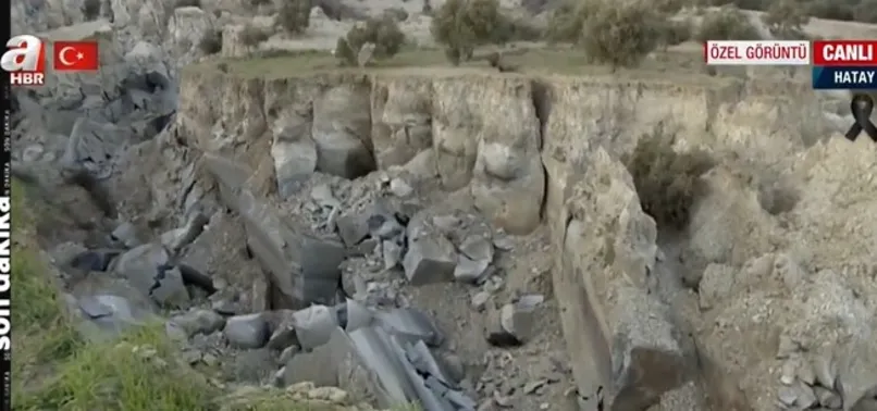 İşte depreme neden olan fay kırığının görüntüsü! İki tepe böyle ayrıldı! Facianın boyutunu A Haber ekipleri görüntüledi...