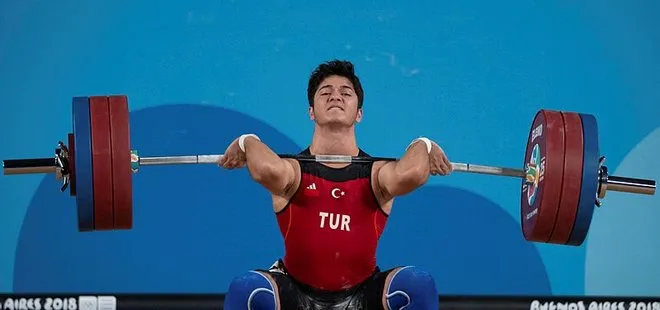Milli sporcumuz Furkan Özbek’ten altın madalya | Gençlik ve Spor Bakanı Kasapoğlu tebrik etti