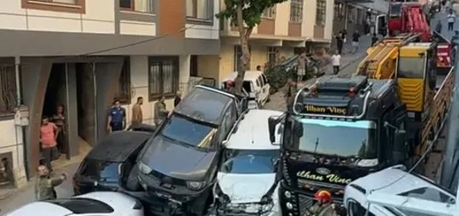 İstanbul’da  feci kaza! Vinç 18 aracı ezdi geçti