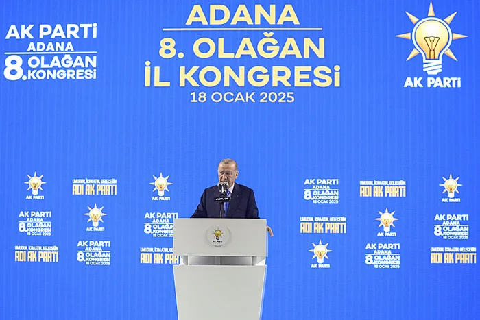 Başkan Erdoğan'dan Özel'in "kırmızı kart" çıkışına sert sözler: Poker masasında kartlarla oynayın