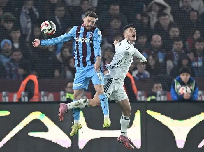 Akyazı’da nefes kesen düello! Derbide yok yok! 6 gol 1 kırmızı