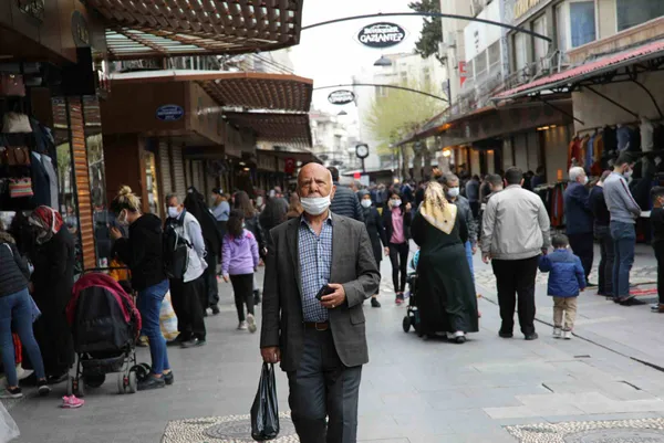 1618376863513.jpg Sokağa çıkma kısıtlamasından muaf yerler ve kişiler belli oldu