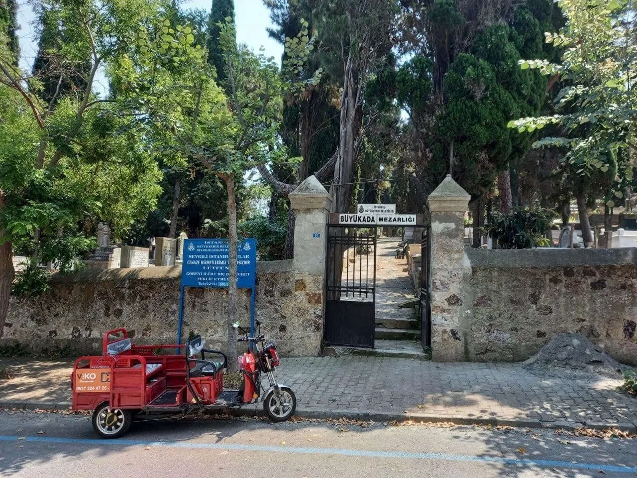 Büyükada'da defin yeri kalmadı! CHP'li İBB'den skandal çözüm: Kaçak mezarlık
