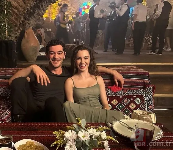 Burak Deniz ile Su Burcu Yazgı Coşkun arasındaki yaş farkına bakın! Bir Gece Masalı'nın Mahir'i ve Canfeza'sı... 4