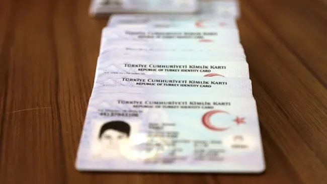 Kimlik ve ehliyet birleşiyor! Pazartesi başlıyor ücretsiz olacak
