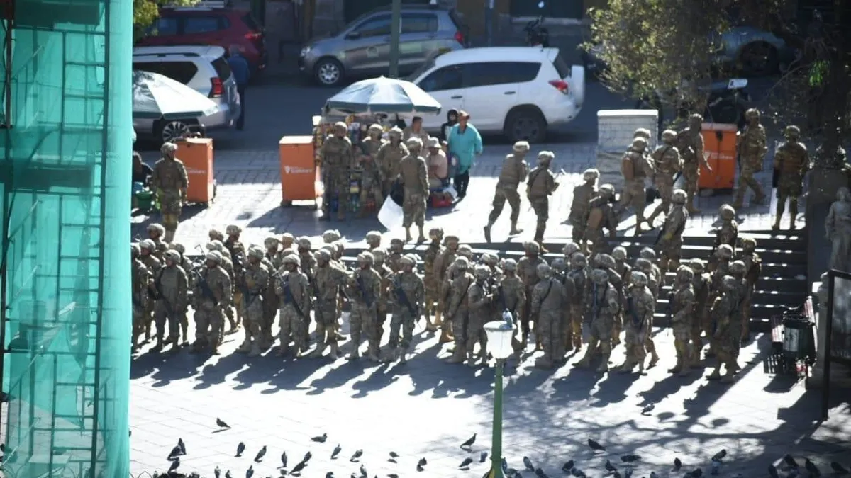 Bolivya'da darbe girişimi! Ordu sokağa indi: Hükümet sarayını kuşatıldı | Türkiye'den kınama mesajı: Şiddetle kınıyoruz