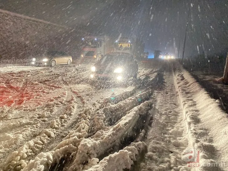Samsun-Ankara kara yolunda ulaşıma kar engeli
