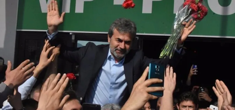 Aykut Kocaman omuzlarda uğurlandı