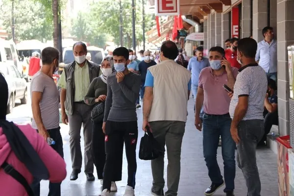 son-dakika-koronavirus-bilim-kurulu-saglik-bakani-fahrettin-koca-baskanliginda-toplaniyor-33-il-icin-yeni-gelisme-gencler-dikkat-1634709293626.jpg Son dakika: Koronavirüs Bilim Kurulu Sağlık Bakanı Fahrettin Koca başkanlığında toplanıyor! 33 il için yeni gelişme: Gençler dikkat! - 10