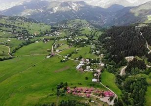 Muhteşem bir seyir terası Artvin Atatepe