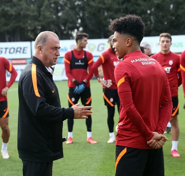 1631222114790.jpg Galatasaray'ın yeni transferi Gustavo Assunçao ilk antremanına çıktı - 1