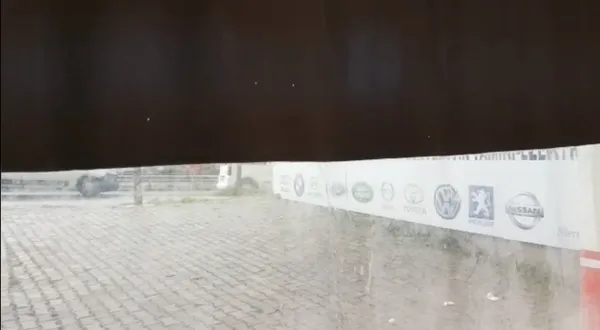 istanbulda-silahli-saldiri-oto-tamircisine-kursun-yagdirdilar-1658305977294.jpg İstanbul’da silahlı saldırı! Oto tamircisine kurşun yağdırdılar - 3