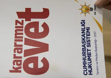 AK Parti'den 'Kararımız Evet' sloganlı kitapçık