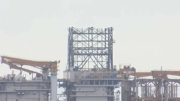 Kanuni sondaj gemisi İstanbul Yenikapı açıklarına demir attı