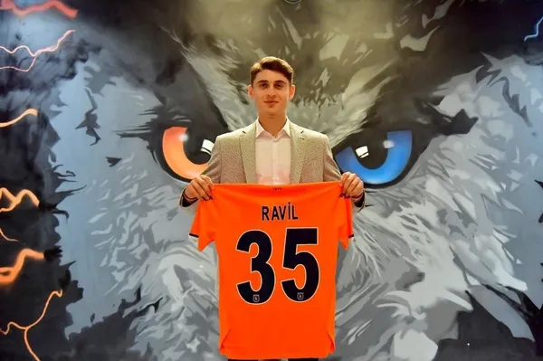 F.Bahçe ve G.Saray'ın ilgilendiği Ravil Tagir Medipol Başakşehir'de - 1