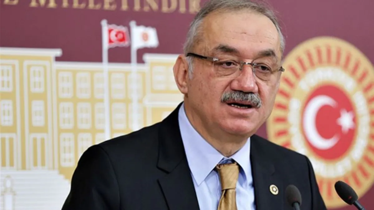 İYİ Partili Tatlıoğlu, partisinden istifa etti