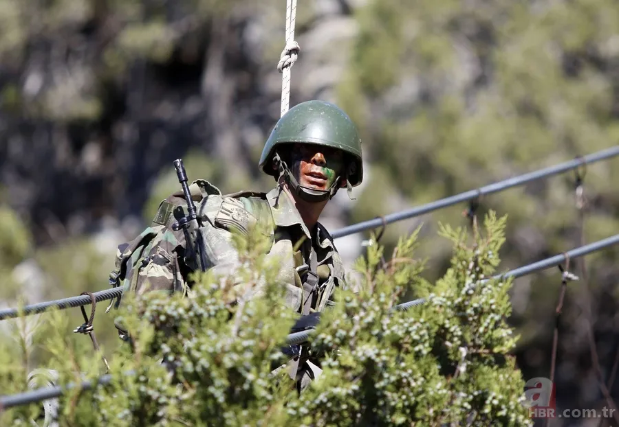 Isparta Eğirdir Dağ Komando Okulu ve Eğitim Merkezi Komutanlığı'nda zorlu eğitim 24
