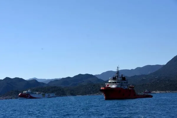 Oruç Reis Demre’den ayrıldı