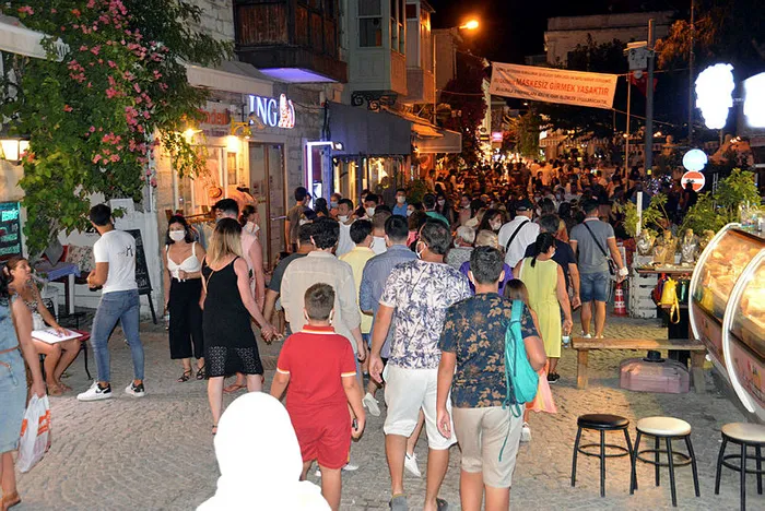 Çeşme’de ’gürültü kirliliği’ isyanı! Vatandaşlar tepki gösterdi