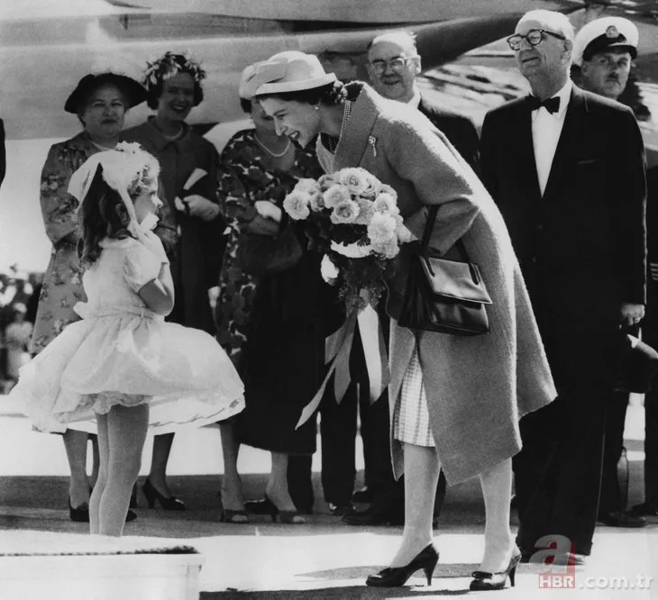 Kraliçe Elizabeth’in sır dolu mektubu: 2085 yılında açılacak | 2 eşya ile birlikte gömülecek