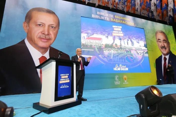 yeni-yuzyil-yeni-ordu-baskan-mehmet-hilmi-guler-az-laf-yapip-cok-is-yapacagiz-1711453230433.jpeg Yeni yüzyıl, yeni Ordu! Başkan Mehmet Hilmi Güler: Az laf yapıp, çok iş yapacağız - 1