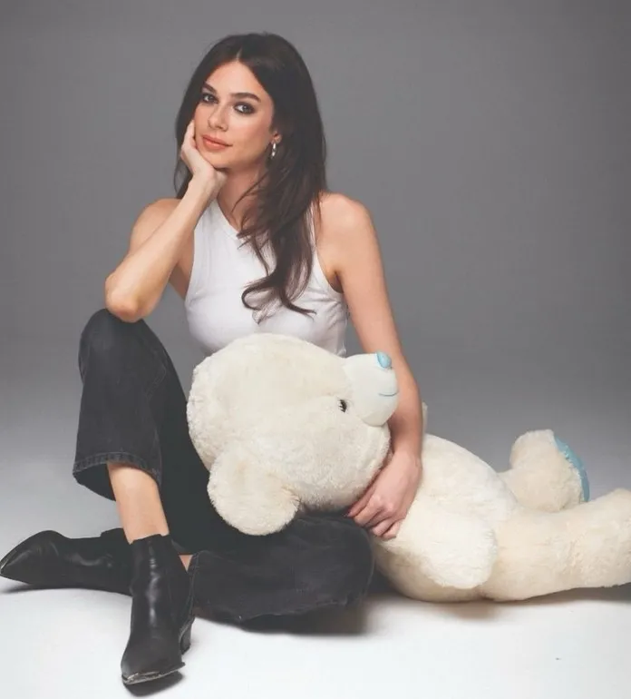 Defne Samyeli’nin kızı Derin Talu’nun dayakçı sevgilisine 5 yıl hapis istemi! Ayrılmak isteyince bana saldırdı