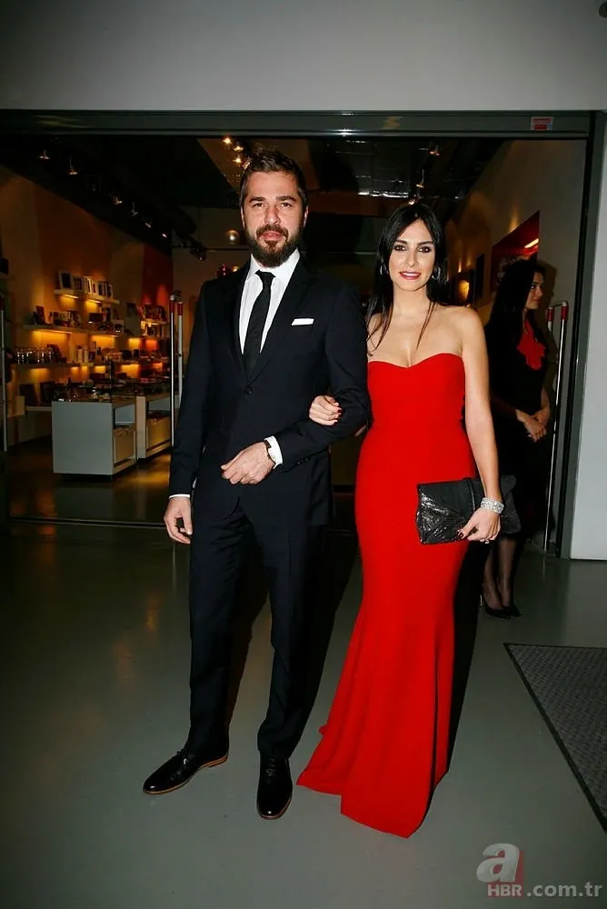 Bensu Soral ile Hande Soral kardeşlerin eşleriyle tanışma hikayesi... 12