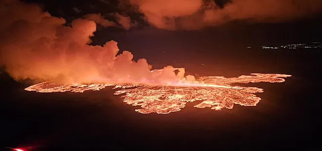 İzlanda'daki yanardağ bu yıl 7.kez patladı