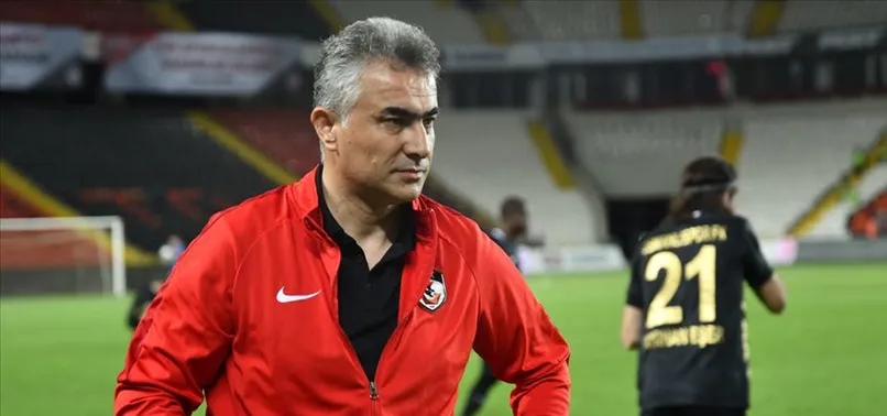 Gençlerbirliği Teknik Direktör Mehmet Altıparmak ile yollarını ayırdı