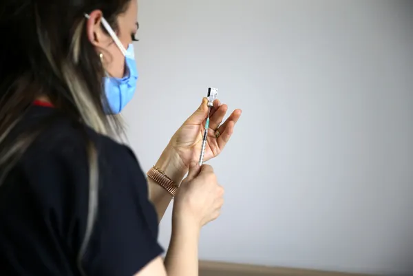 1621755519958.jpg Sinovac mı BioNTech mi? kritik araştırma! BioNTech ve Sinovac aşıları bizi ne kadar koruyor? - 7
