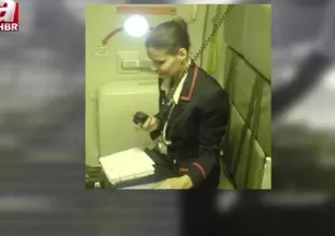 Uçaktaki Yunan kabin memuru kim?