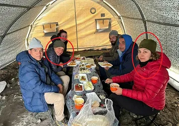 Ağrı Dağı'nda hayatını kaybeden 2 kişiyi indirme çalışması sürüyor