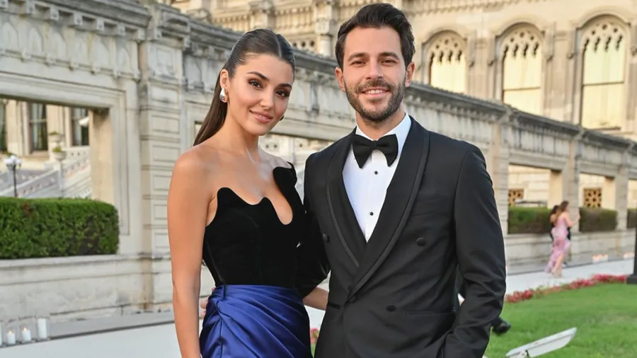 unlulerin-savciliktaki-ifadeleri-ortaya-cikti-didem-soydandan-sok-savunma-yanlislikla-bir-nefes-cektim-1774540529912.jpg Hande Erçel ve Hakan Sabancı (Arşiv)