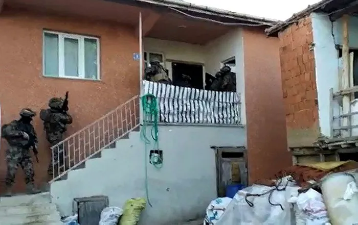 Son dakika: Ankara’da DEAŞ operasyonu: Çok sayıda gözaltı var