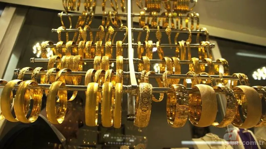 Ekranda başka, kuyumcuda başka devri kapanıyor: Gram altın fiyatları tek tıkla haritada 13