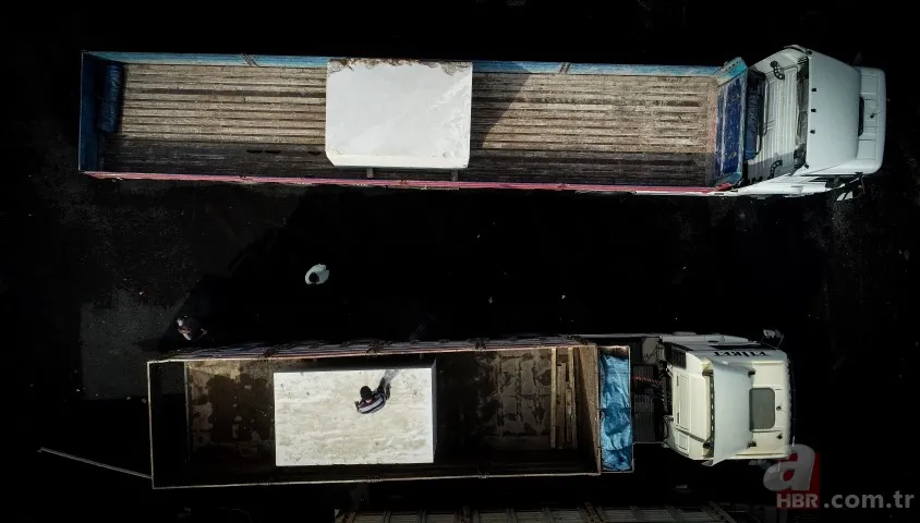 Bursa'da fuarda sergilenecek mermerler yaklaşık bin 300 TIR'la taşındı 10