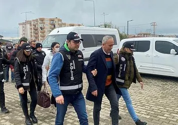 İYİ Partili Gökçeada Belediyesi'nde yolsuzluk skandalı! Rüşvet ellerinde patladı | Konuşmaları ortaya çıktı | Birbirlerine girmişler